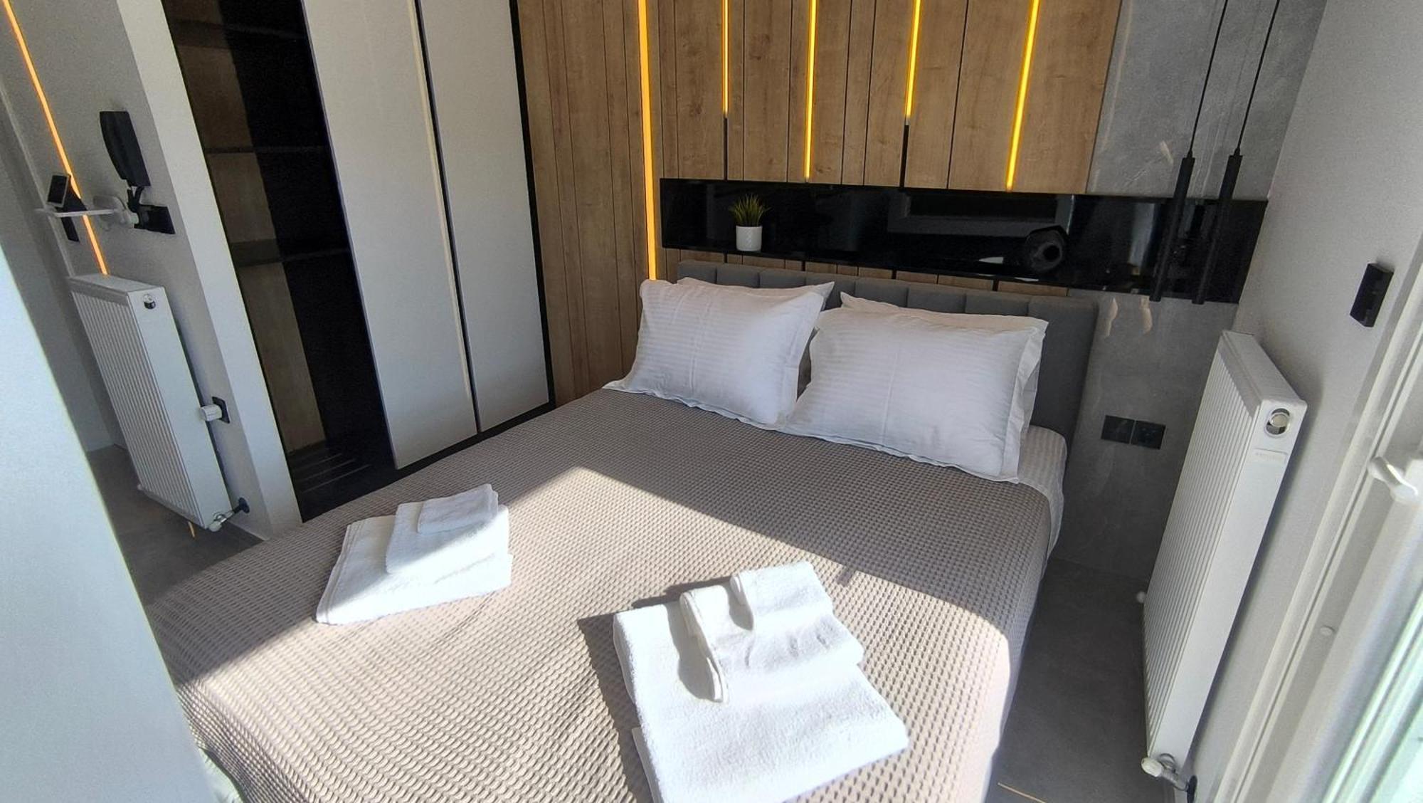Larisa Absolute Suites, Sky View Smart Home Экстерьер фото